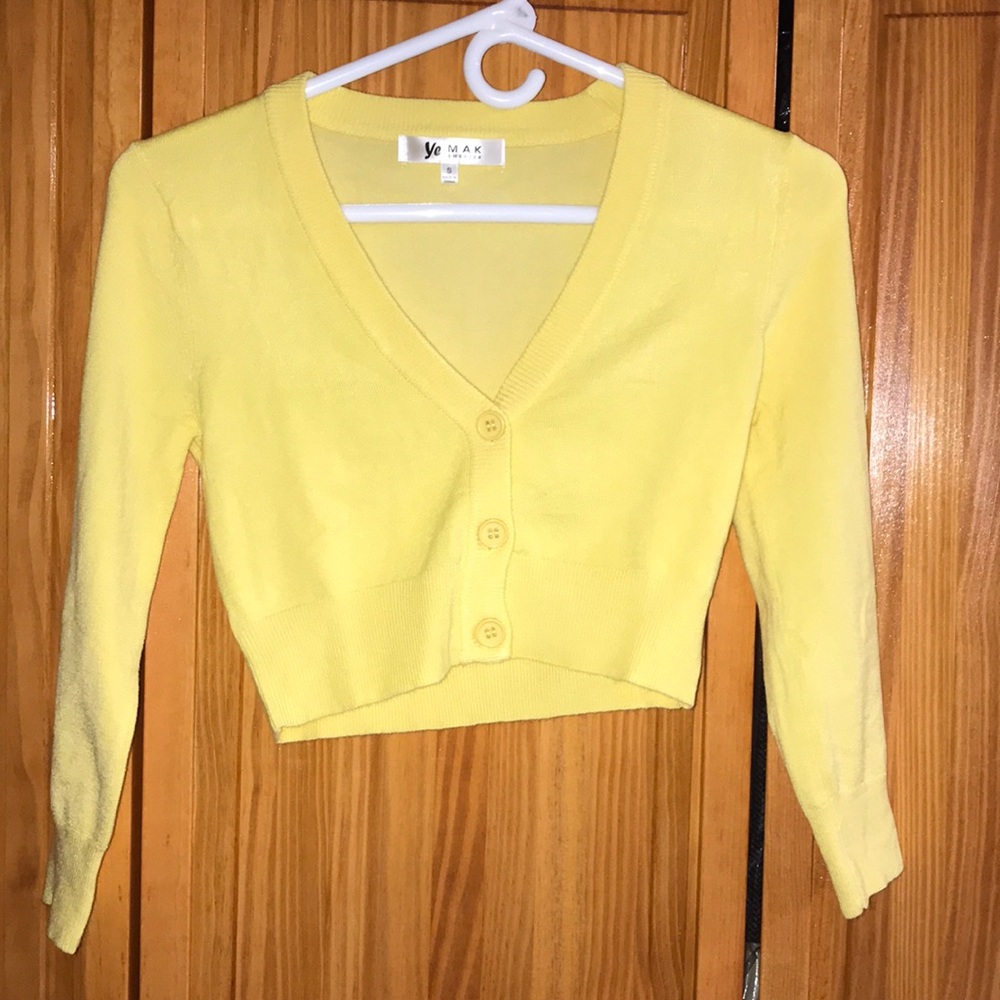 Pastel yellow cropped cardigan size small
